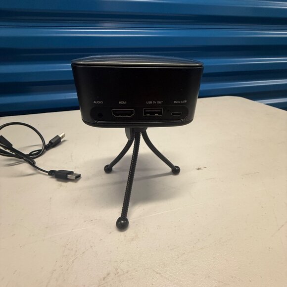 Miroir M75 Portable Mini Projector With Tripod & Cable - Picture 3 of 6